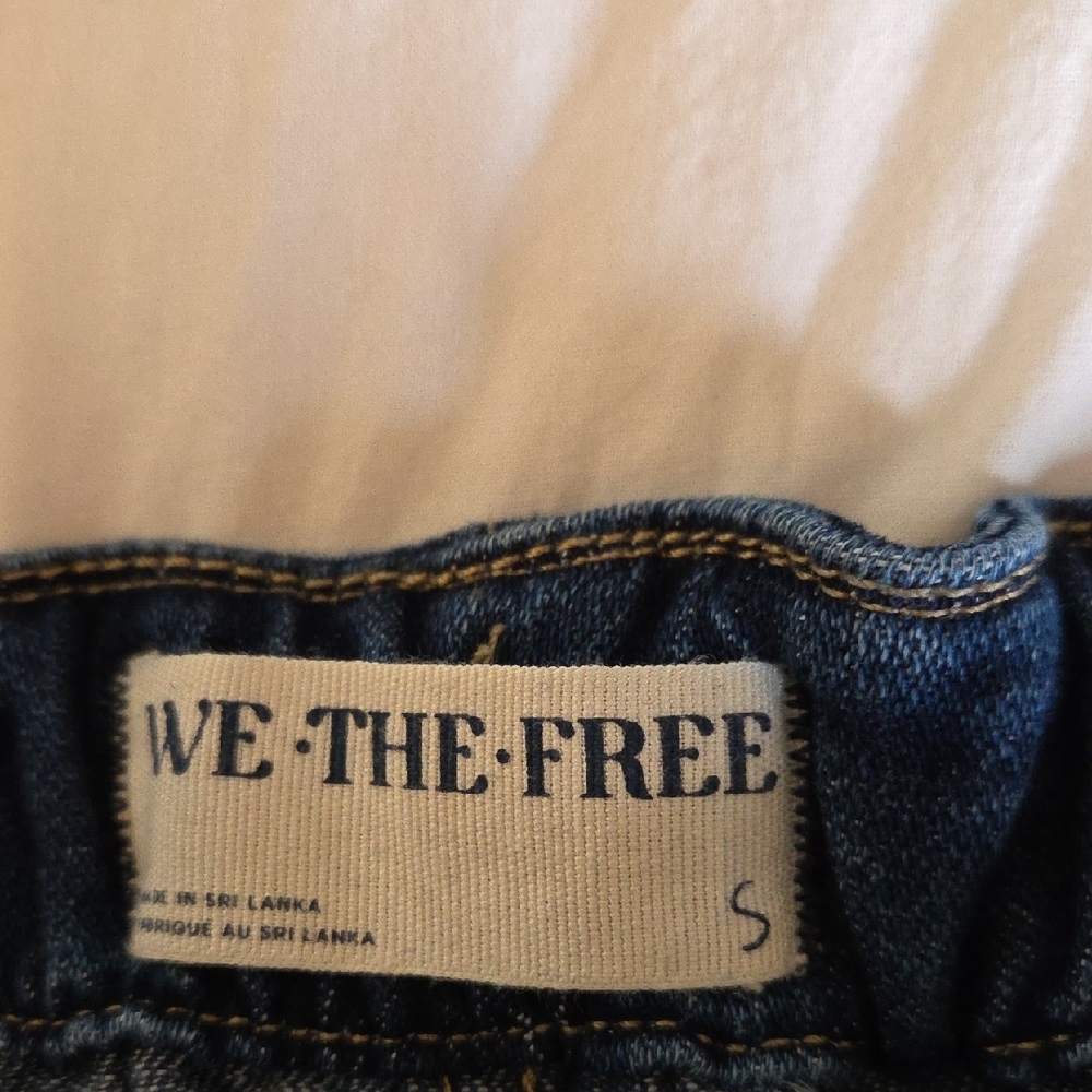 We The Free Relaxed Fit Dark Blue Barrel Cropped Jeans - Picture 3 of 4
